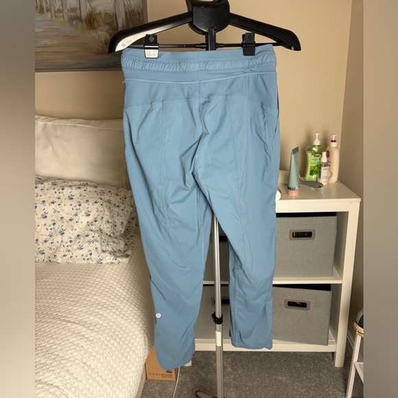 Lululemon Dance Studio Mid Rise Cropped Pant - Picture 7 of 7